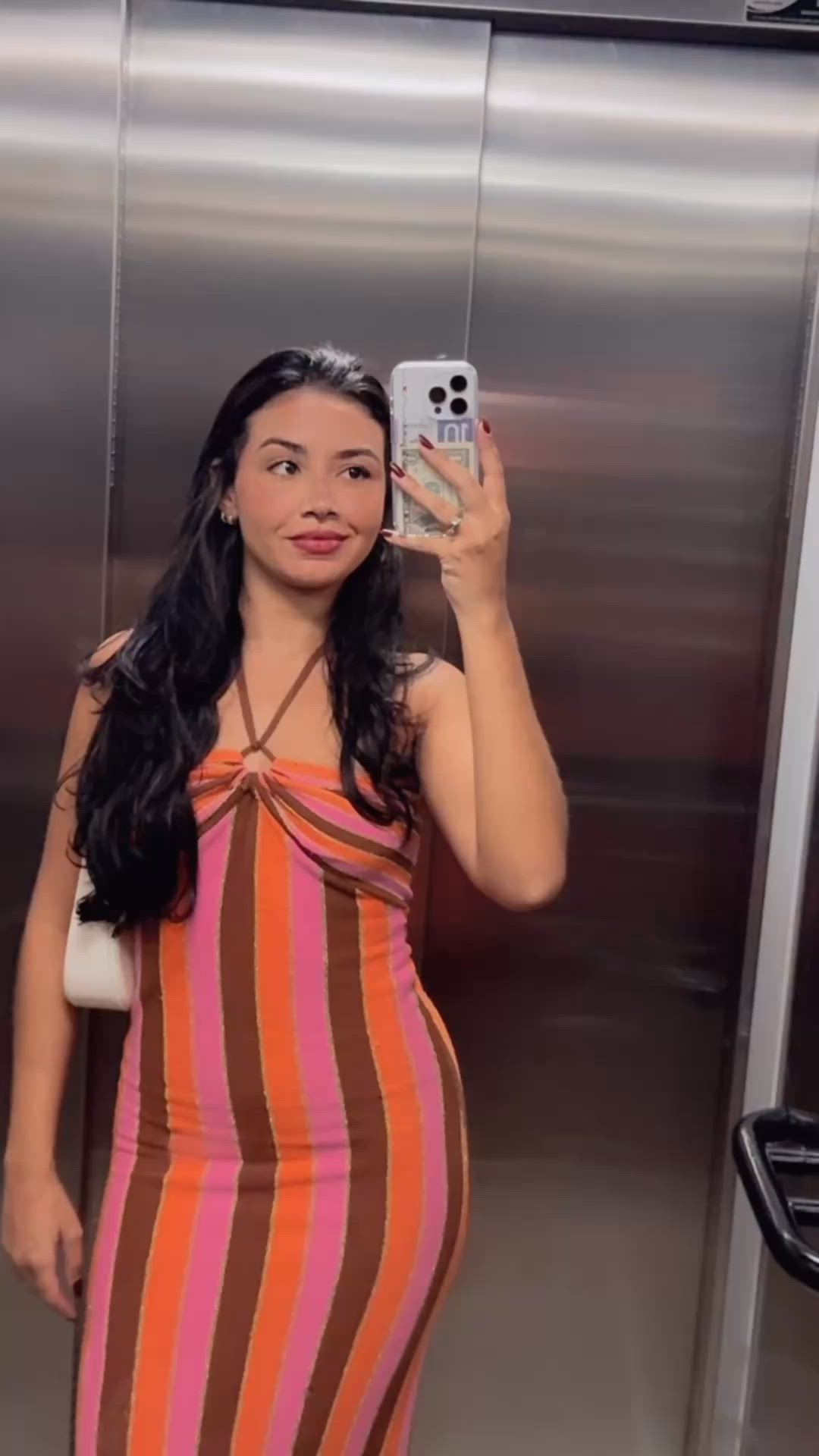 Vídeo Aline Roitman, Vila Velha ES - Sexy, elegante e divertida… sweet girl - Clique para assistir