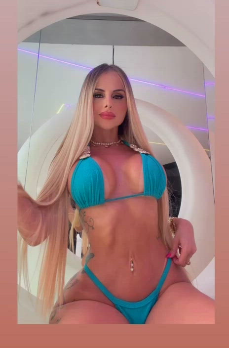 Vídeo Amanda Lage, Belo Horizonte MG - Barbie está de volta