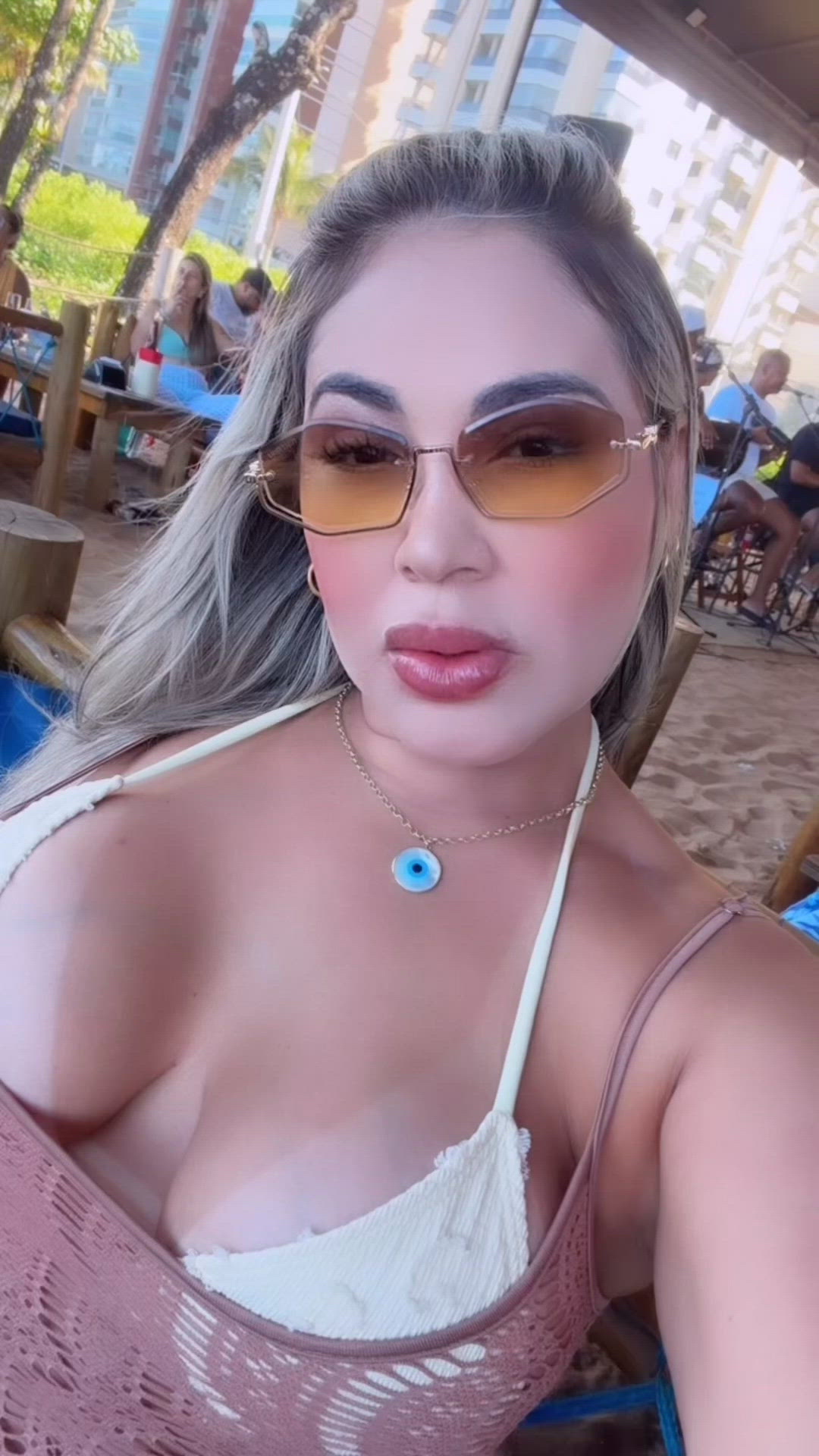 Vídeo Amanda Nunes, Belo Horizonte MG - Nordestina apimentada - Clique para assistir