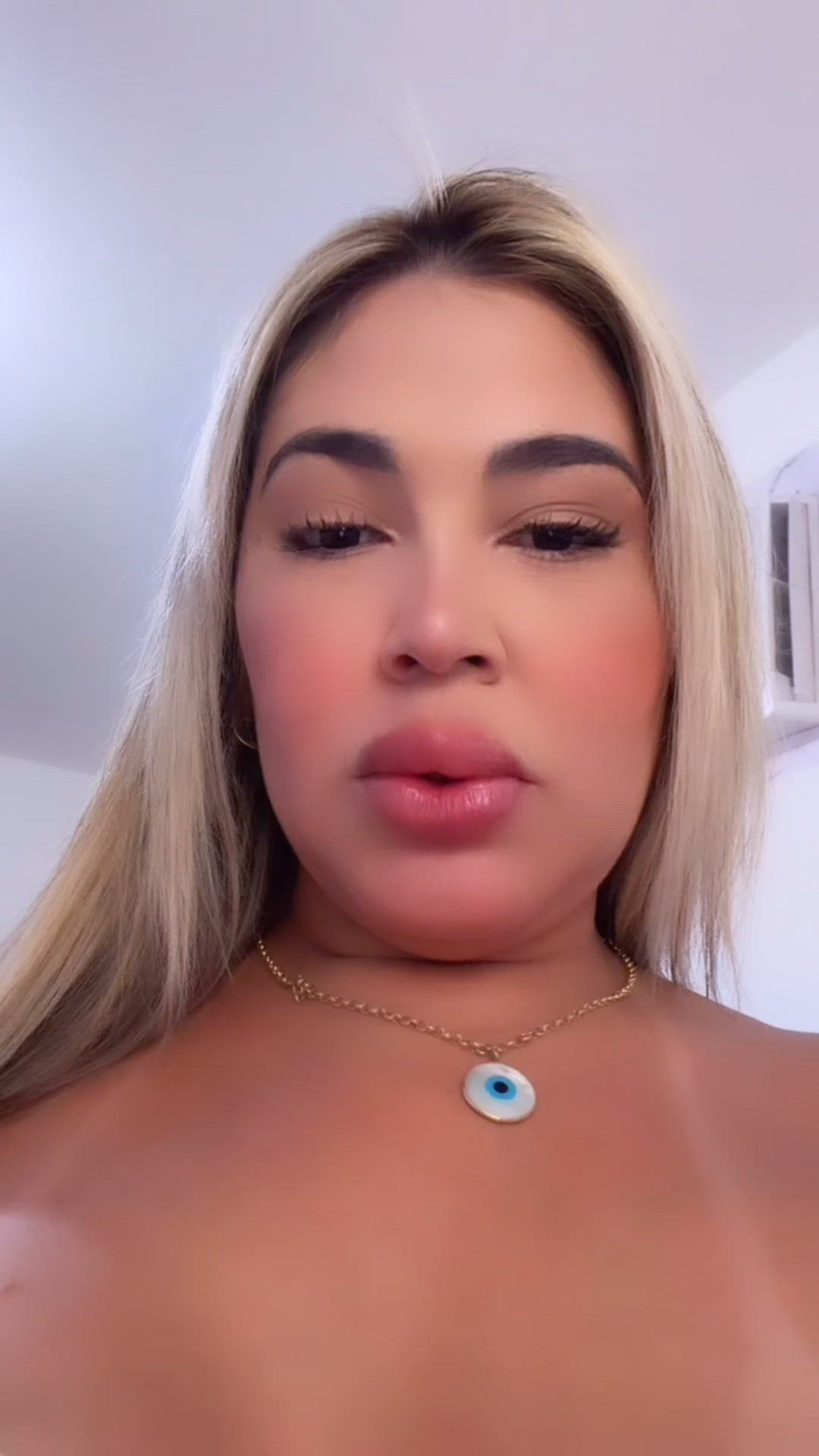 Vídeo Amanda Nunes, Belo Horizonte MG - Nordestina apimentada - Clique para assistir