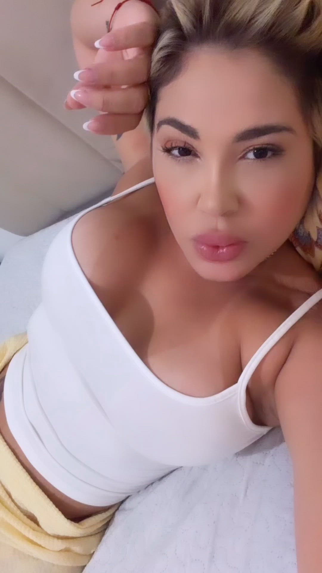 Vídeo Amanda Nunes, Belo Horizonte MG - Nordestina apimentada - Clique para assistir