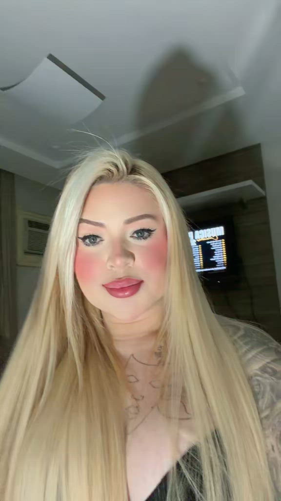 Vídeo Ana Sara, Vitória ES - A companhia perfeita para homens exigentes - Clique para assistir