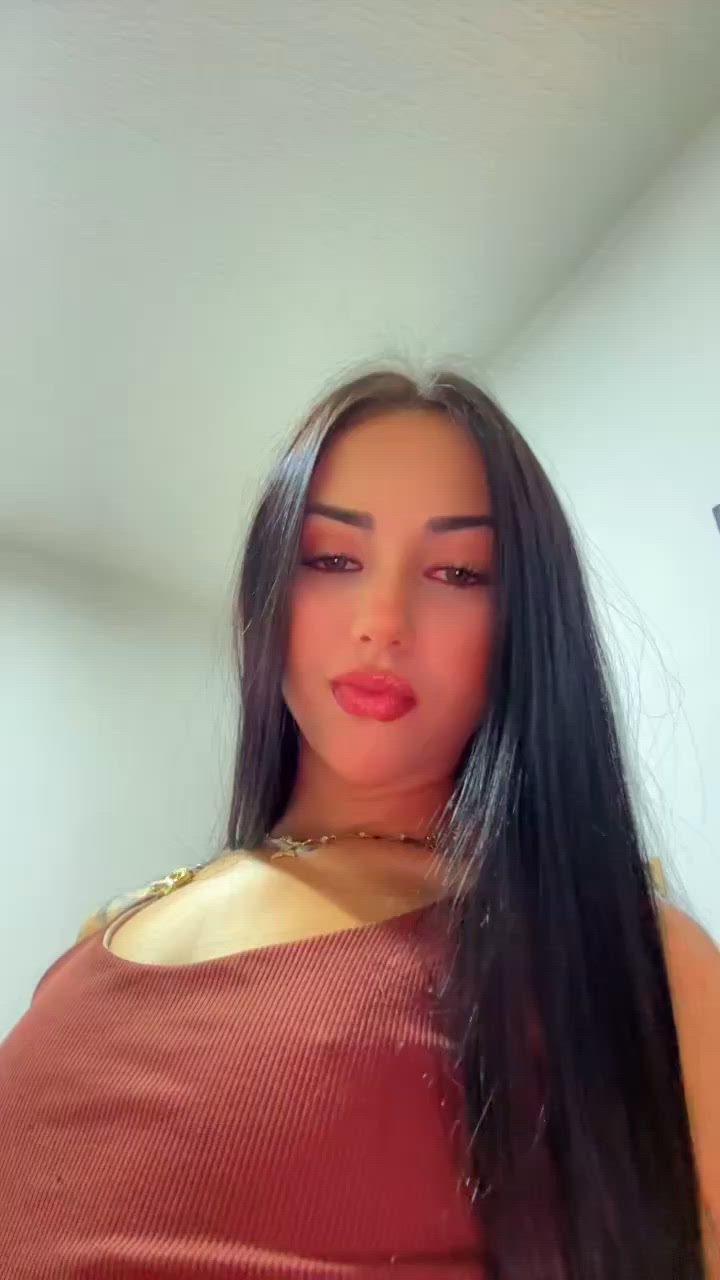 Vídeo Angel Reis, Vitória ES - Rostinho de anjo corpo de demónia - Clique para assistir