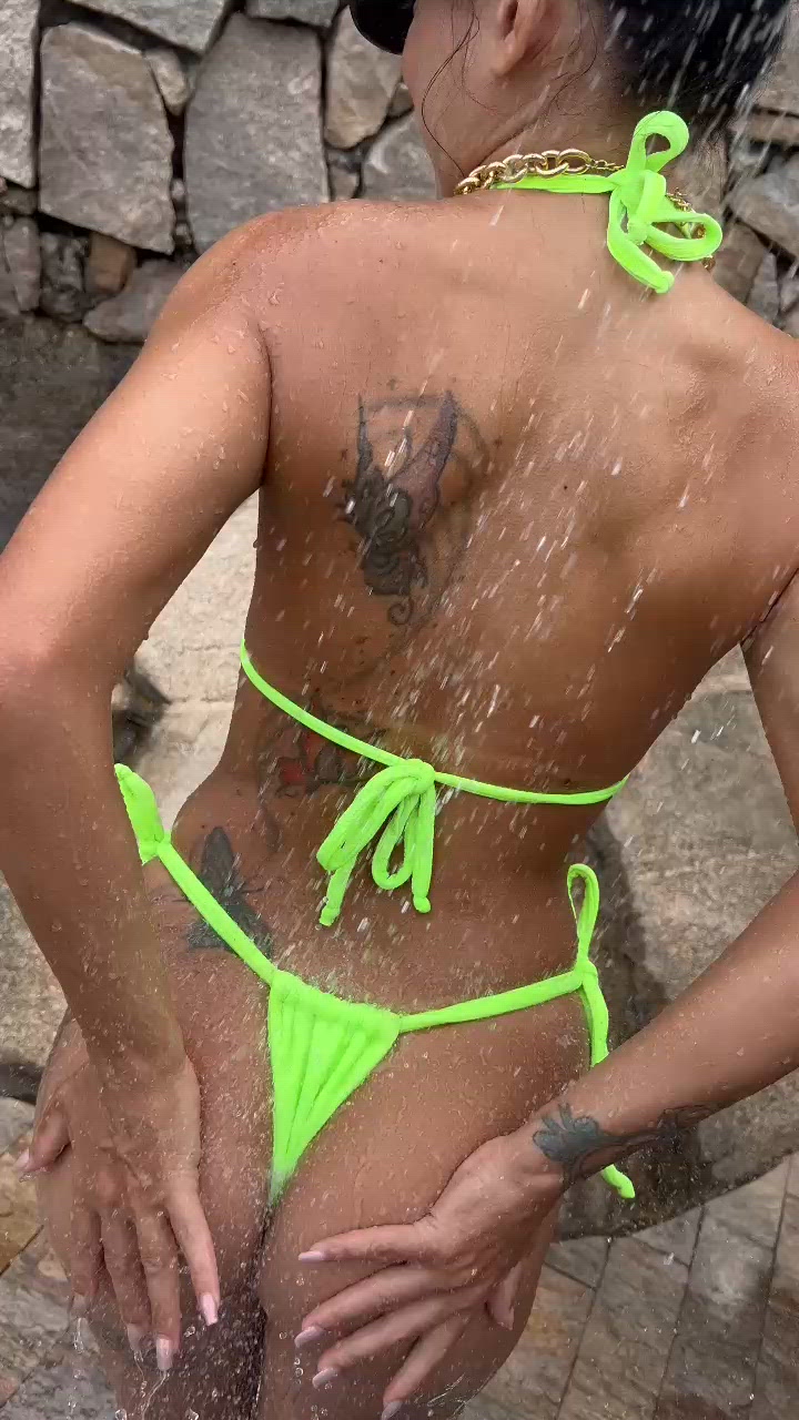 Vídeo Ariana Pachis, Vila Velha ES - Novinha siliconada amor