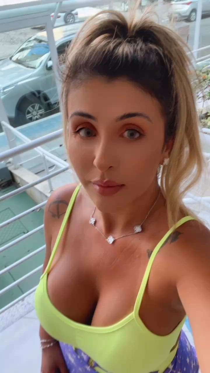 Vídeo Bárbara Andrade, Linhares ES - Sou uma linda loira gaúcha