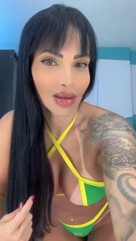 Vídeo Bella Portinari, Vitória ES - Estilo panicat - Clique para assistir