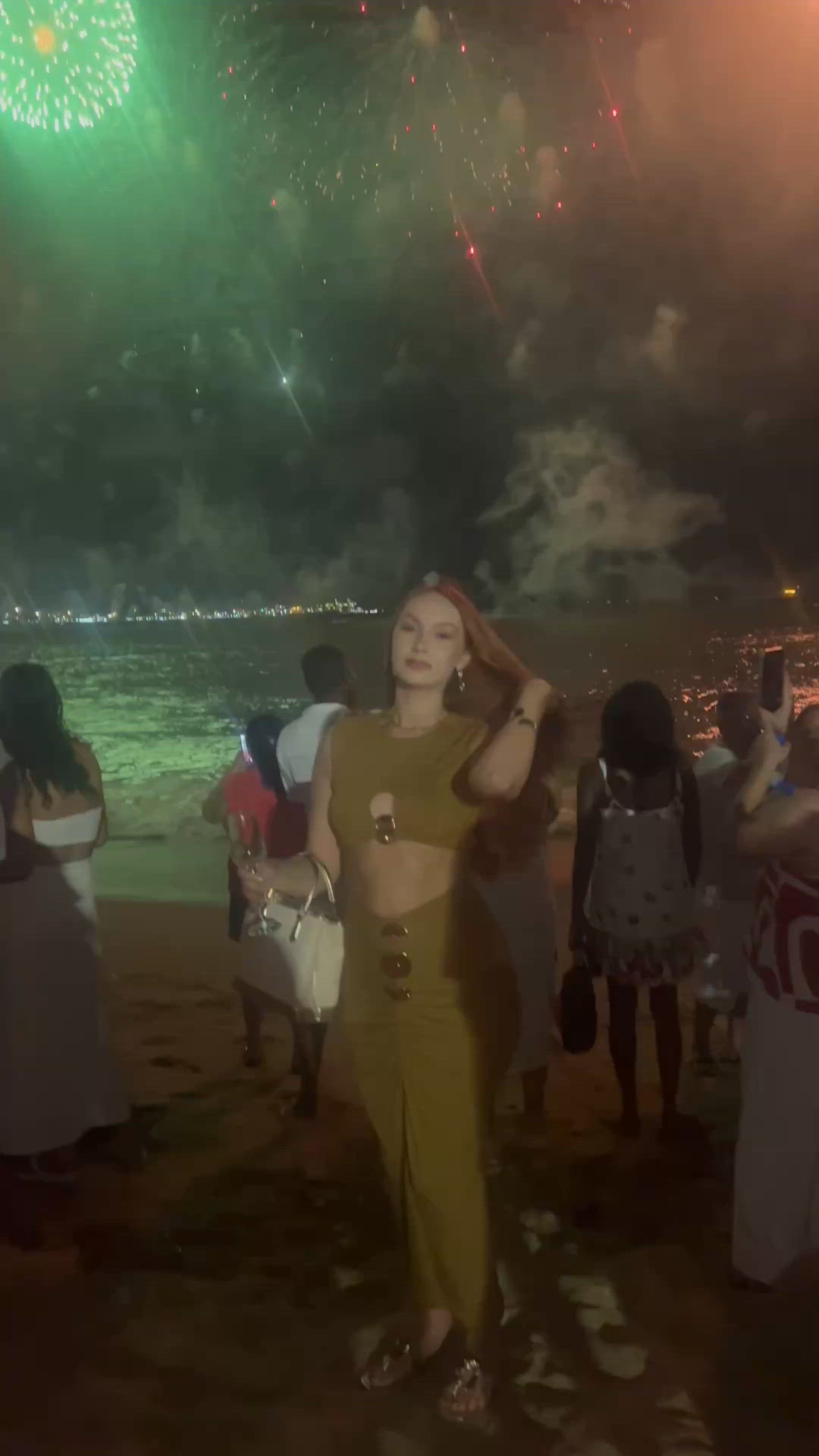 Vídeo Bianca Bicalho, Vitória ES - Mineirinha, alto padrão - Clique para assistir