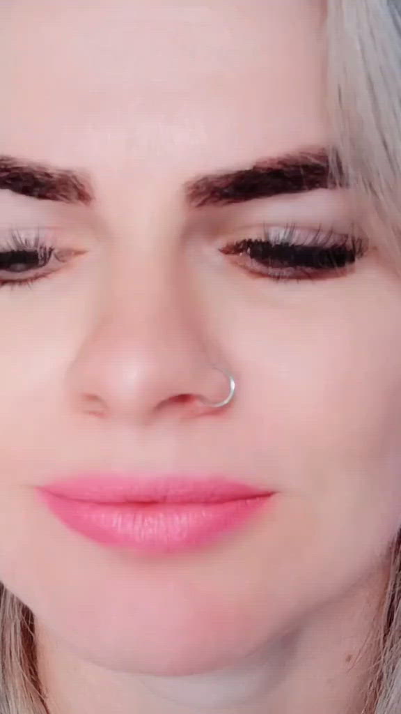 Vídeo Bianca Salles, Vila Velha ES - Loira natural,  estilo cavalona - Clique para assistir