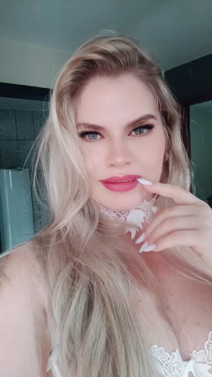 Vídeo Bianca Salles, Domingos Martins ES - Loira natural,  estilo cavalona