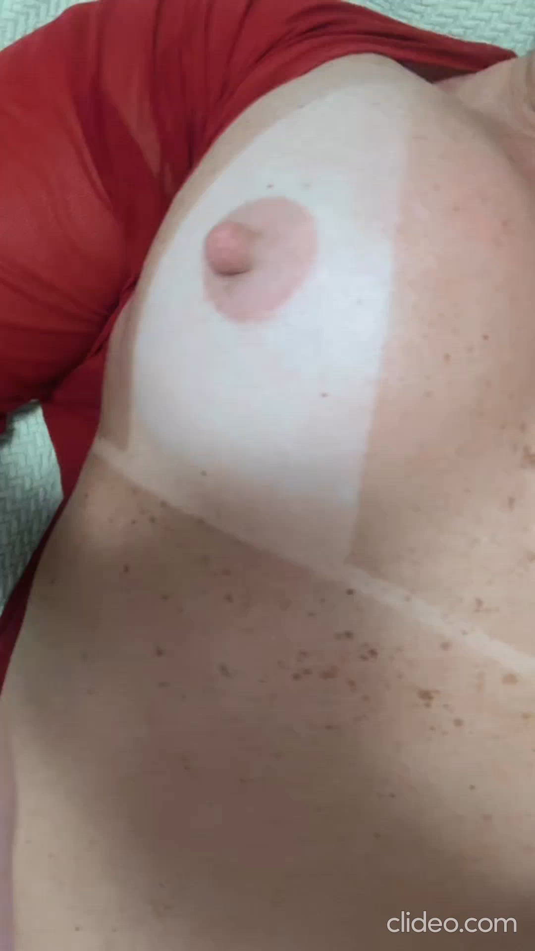 Vídeo Capitu, Vitória ES - Mineirinha bem feitinha e carinhosa - Clique para assistir