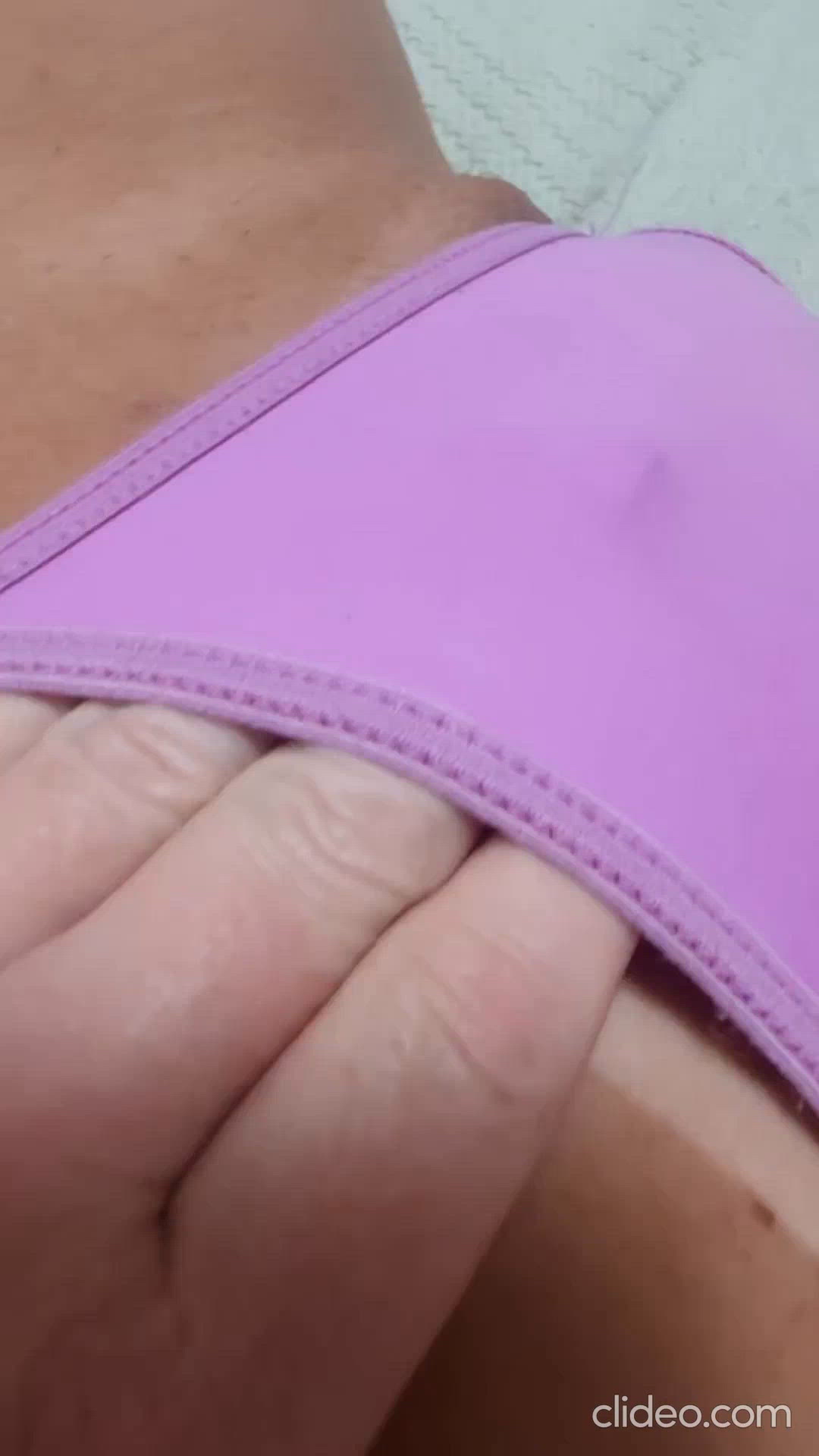 Vídeo Capitu, Vitória ES - Mineirinha bem feitinha e carinhosa - Clique para assistir