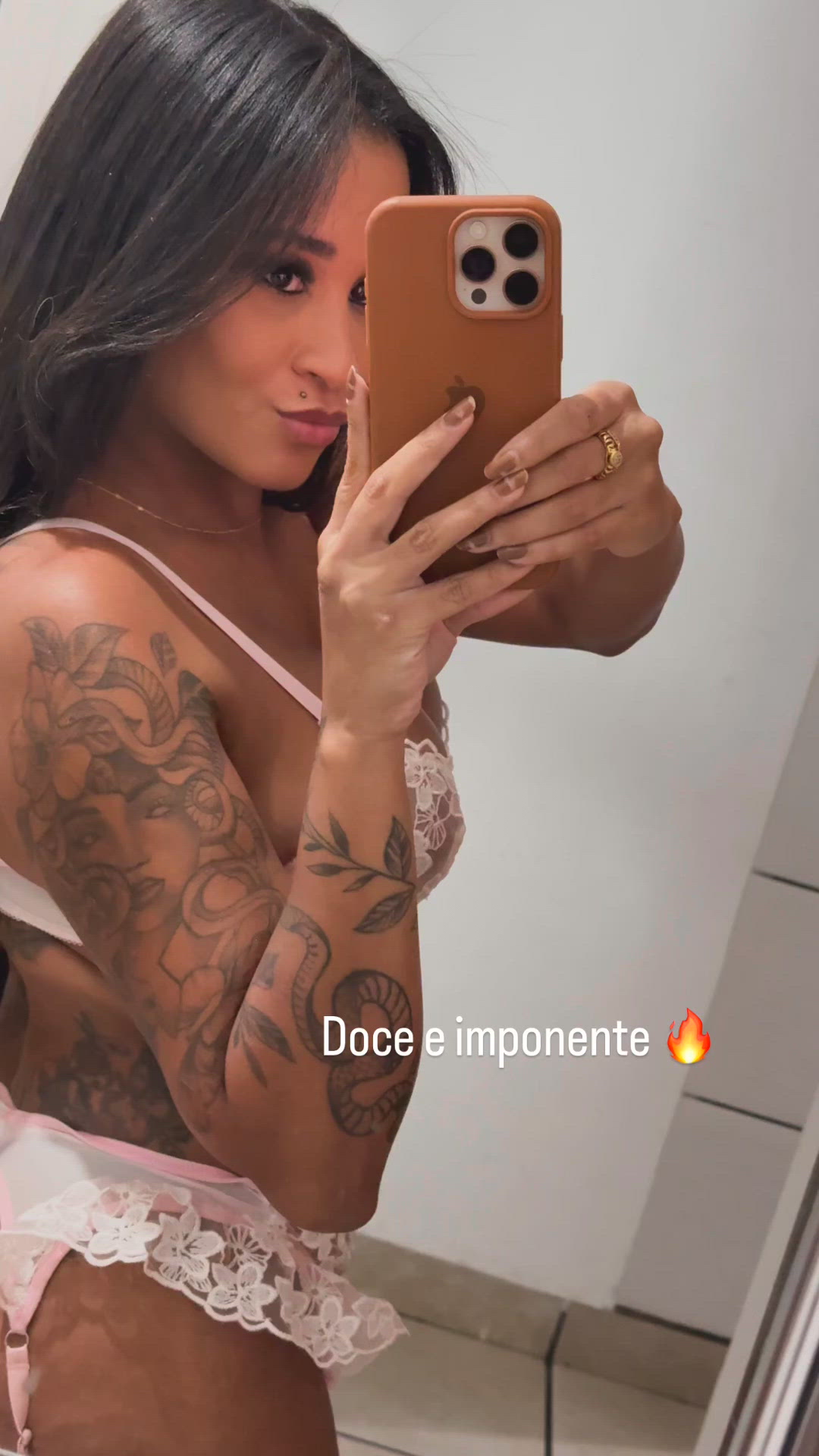 Vídeo Carol Cacau, Vitória ES - Venha se deliciar - Clique para assistir