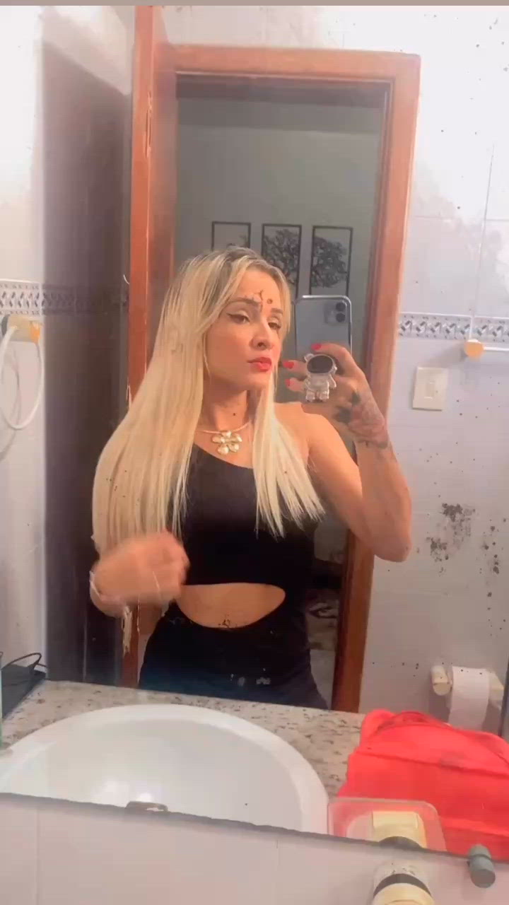 Vídeo Caroline Forbes, Vitória ES - Baiana, alto nível linda e atraente - Clique para assistir