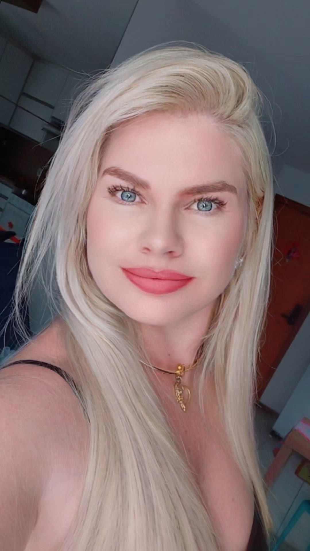 Vídeo Clara Mel, Venda Nova do Imigrante ES - Italiana de tirar o fôlego - Clique para assistir