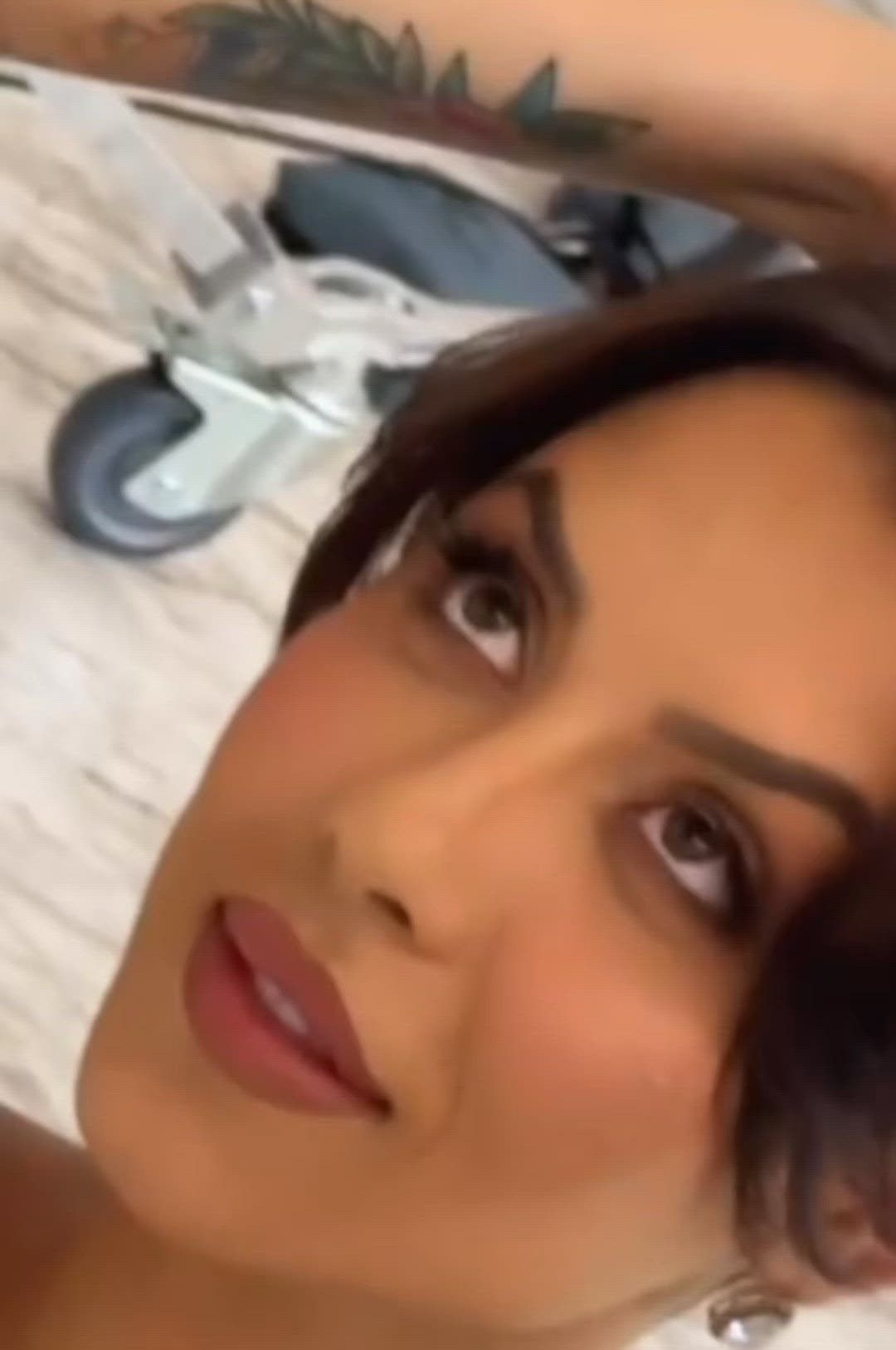 Vídeo Gabrielle, Vitória ES - Namoradinha alto nível - Clique para assistir