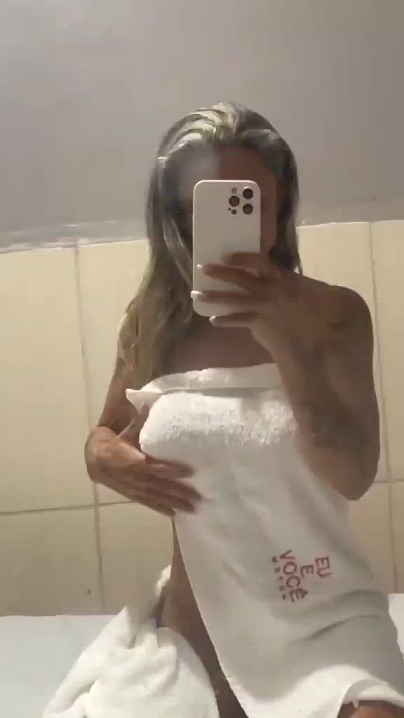 Vídeo Gaby Martinelli, Cuiabá MT - Massagens nuru com uma pitada de safadeza