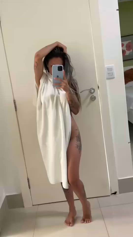 Vídeo Gaby Martinelli, Cuiabá MT - Massagens nuru com uma pitada de safadeza