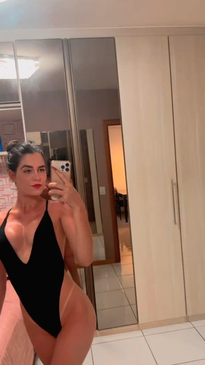 Vídeo Hanna Almeida, Vitória ES - Modelo de luxo - Clique para assistir