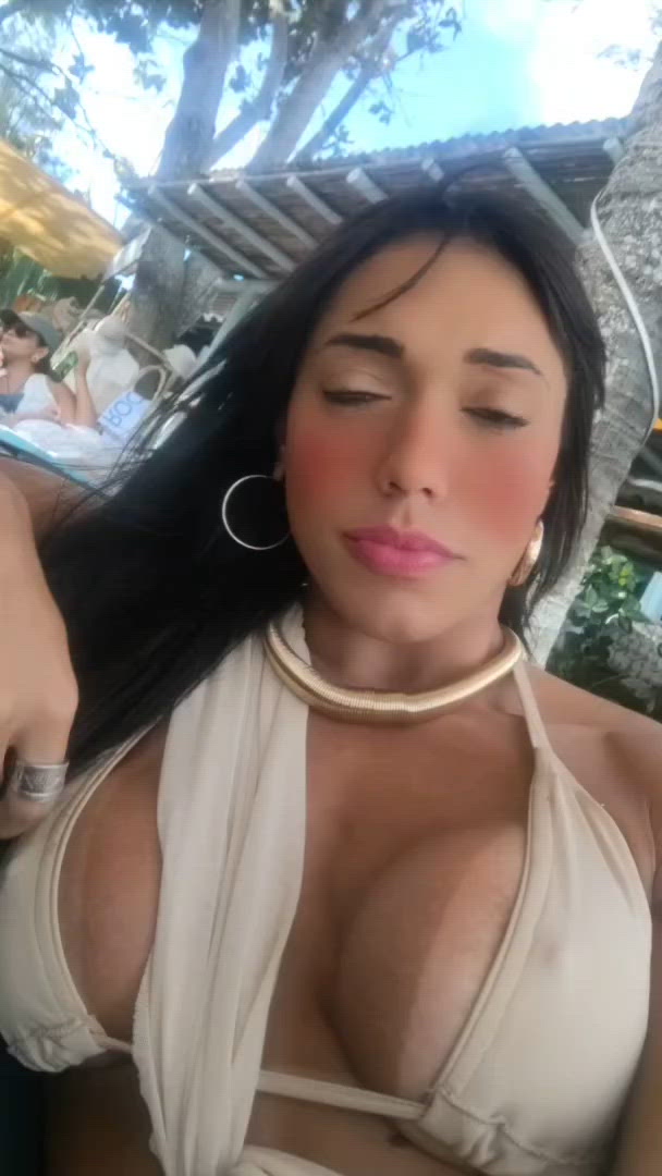 Vídeo Helena Nunes, Vila Velha ES - O seu prazer é o meu foco