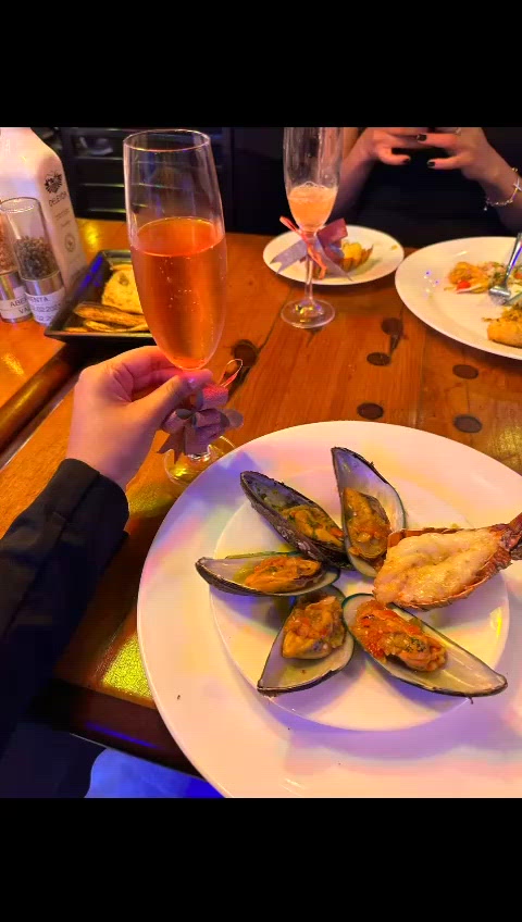 Vídeo Íris Salazar, Baixo Guandu ES - Educada, linda e espontânea