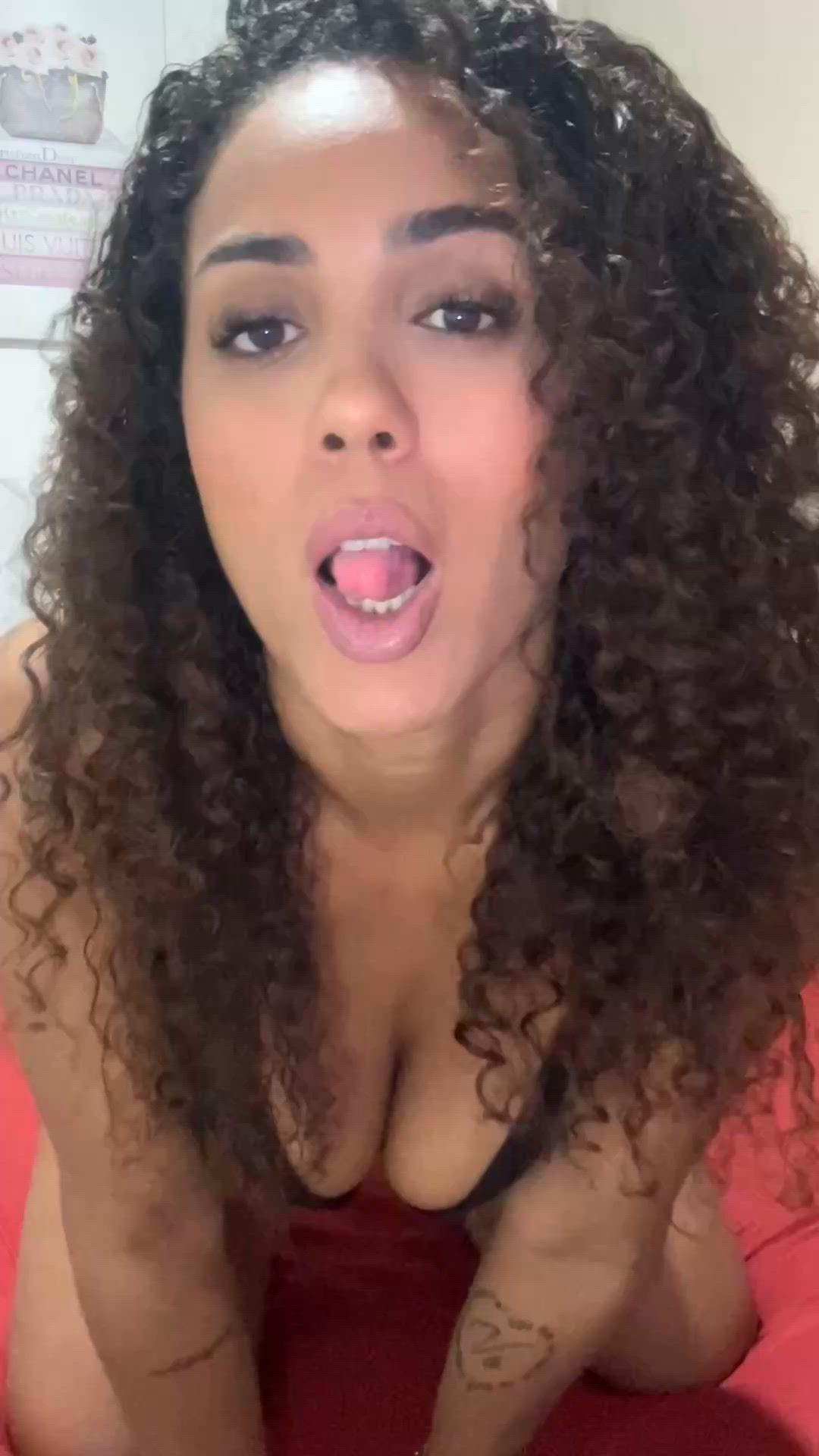 Vídeo Isabella Fox, Vitória ES - Carioca educada e safada, massagem íntima e relaxante