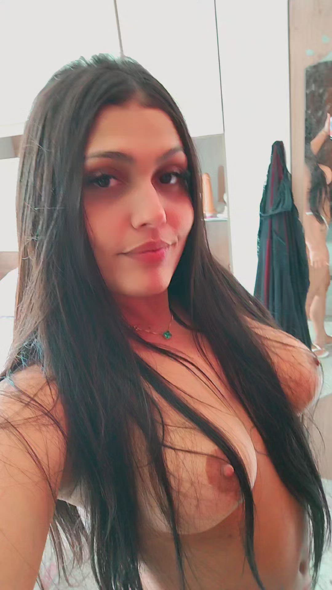 Vídeo Julia Albuquerque, Cachoeiro de Itapemirim ES - Acompanhante - Clique para assistir