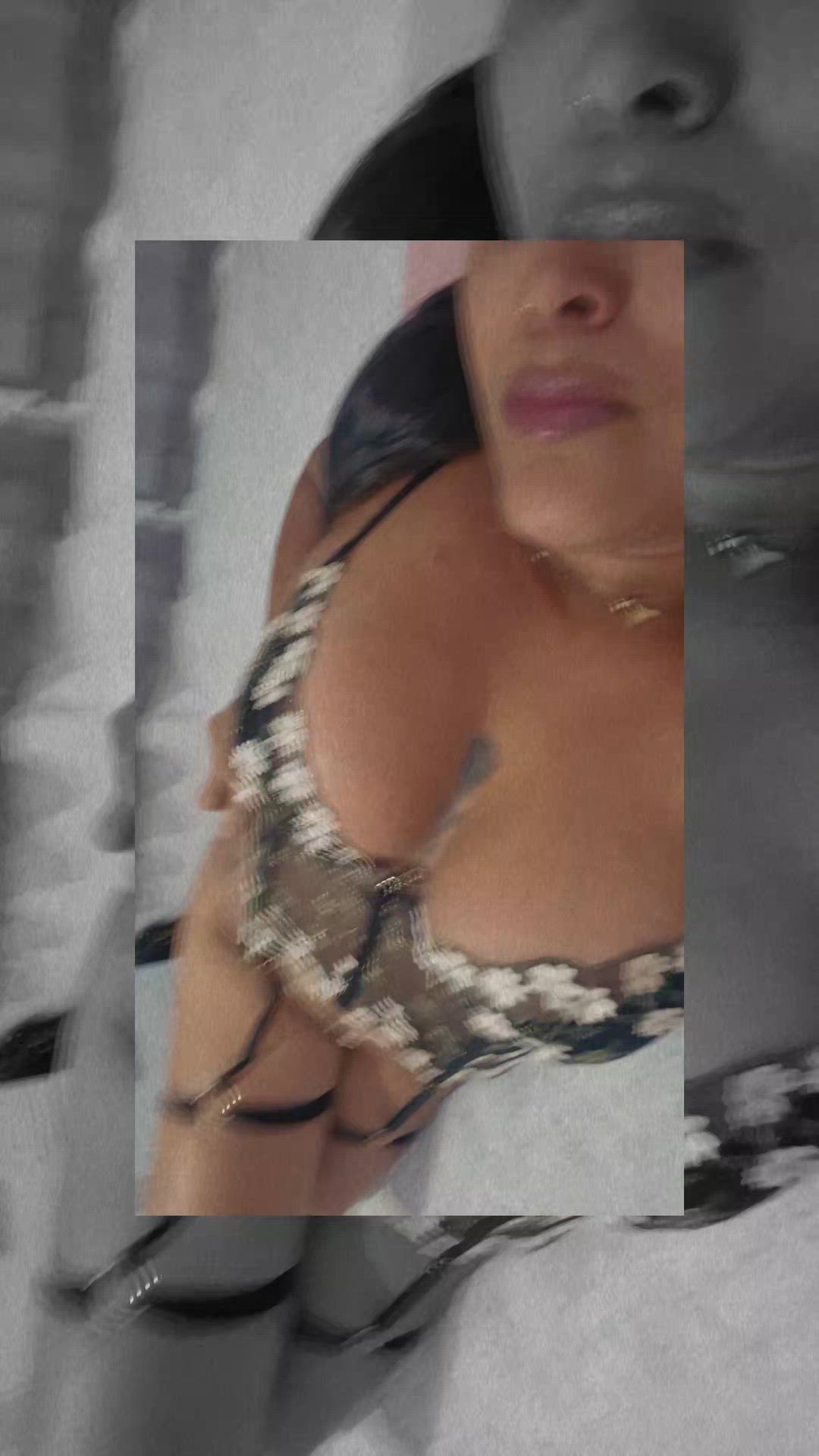 Vídeo Karen Rios, Vitória ES - Perfeição de atenção e prazer - Clique para assistir