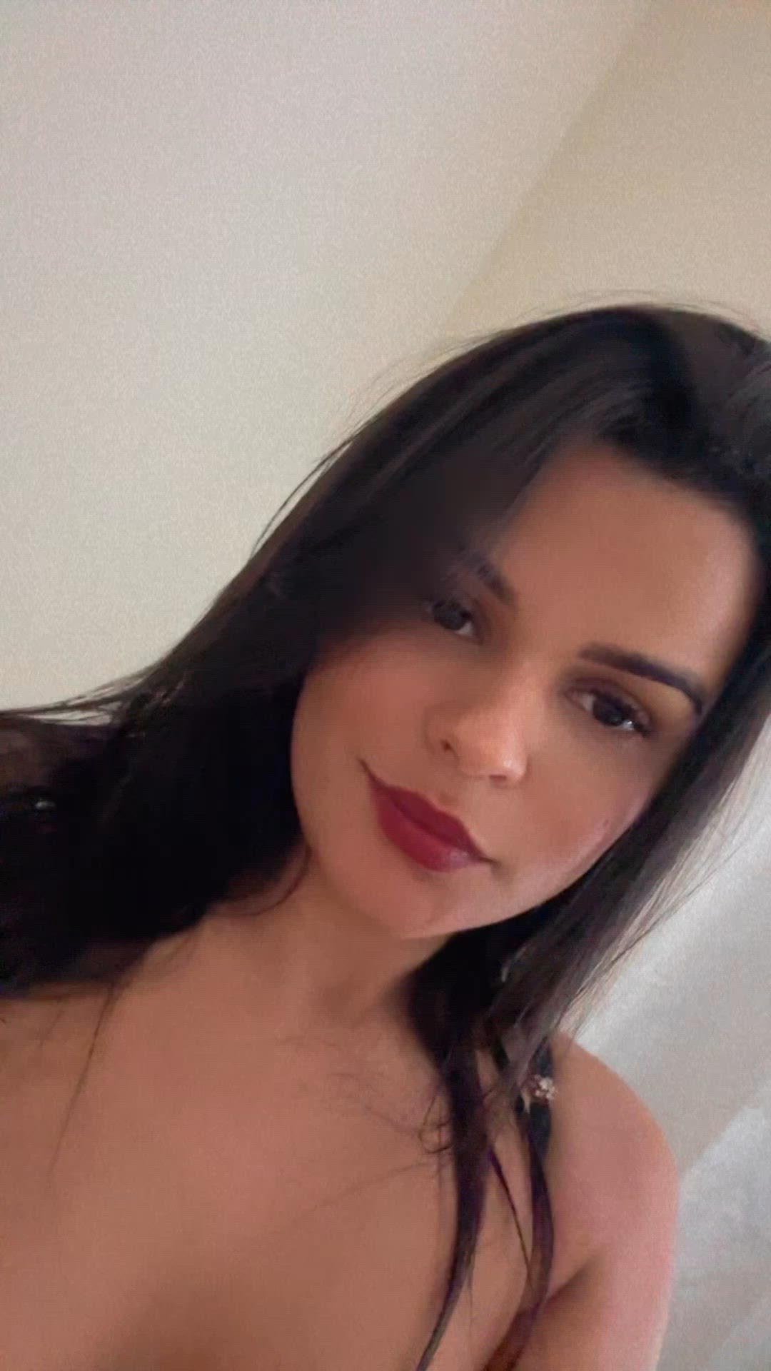 Vídeo Lara Lopes, Venda Nova do Imigrante ES - Ninfetinha linda - Clique para assistir