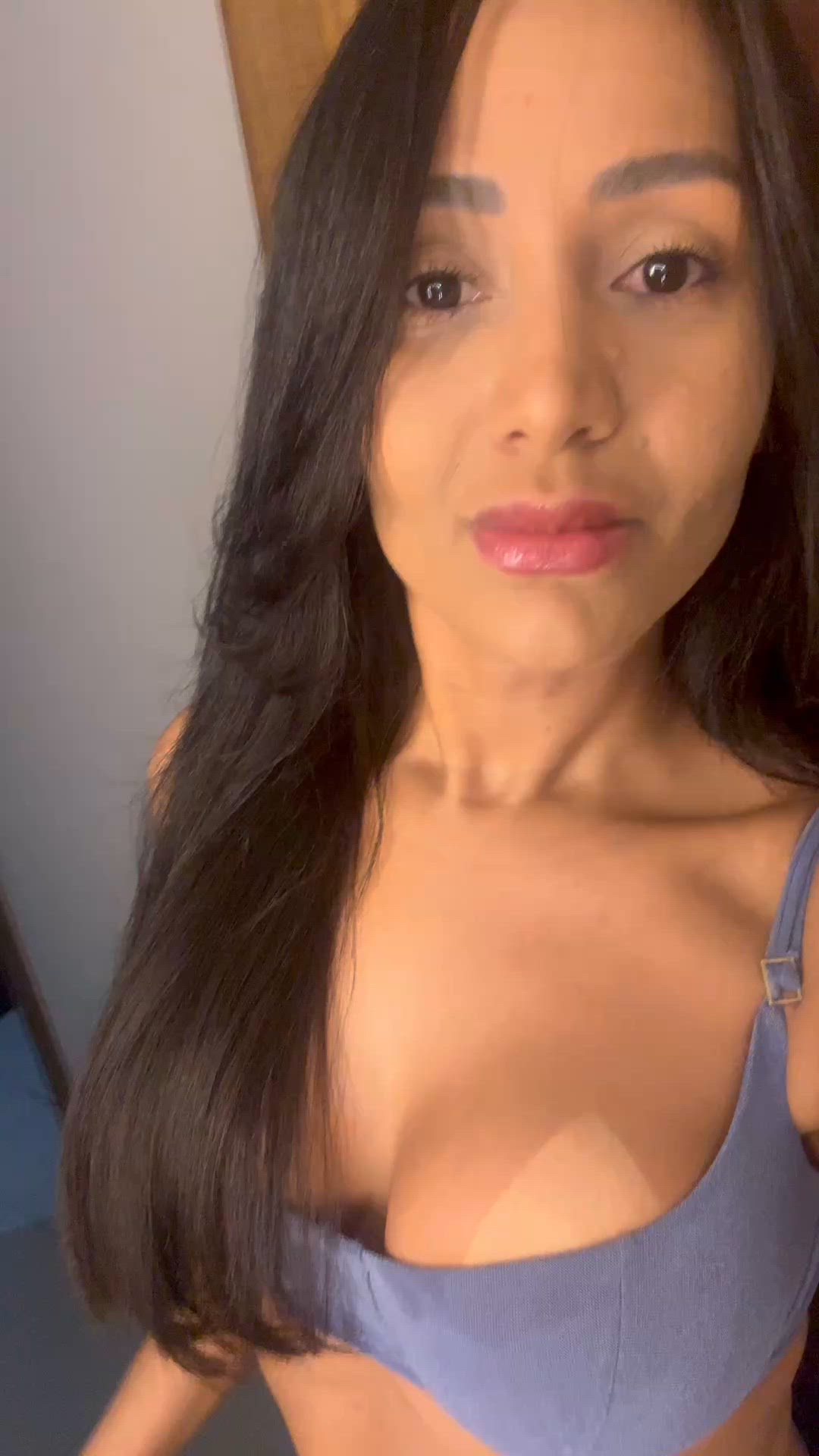 Vídeo Laura Blanco, Vitória ES - Especialista em massagem - Clique para assistir