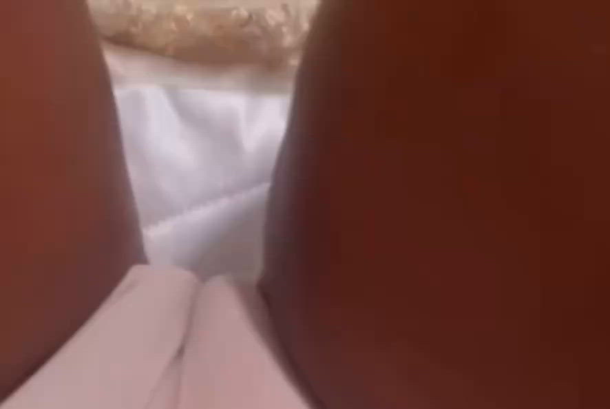 Vídeo Laura Salles, Campos dos Goytacazes RJ - Morena diferente das iguais