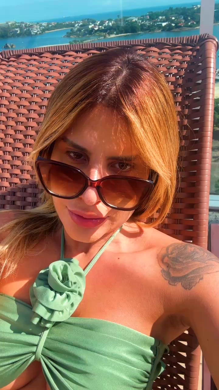 Vídeo Lauren Knoop, Vitória ES - Carioca, atendimento alto padrão - Clique para assistir