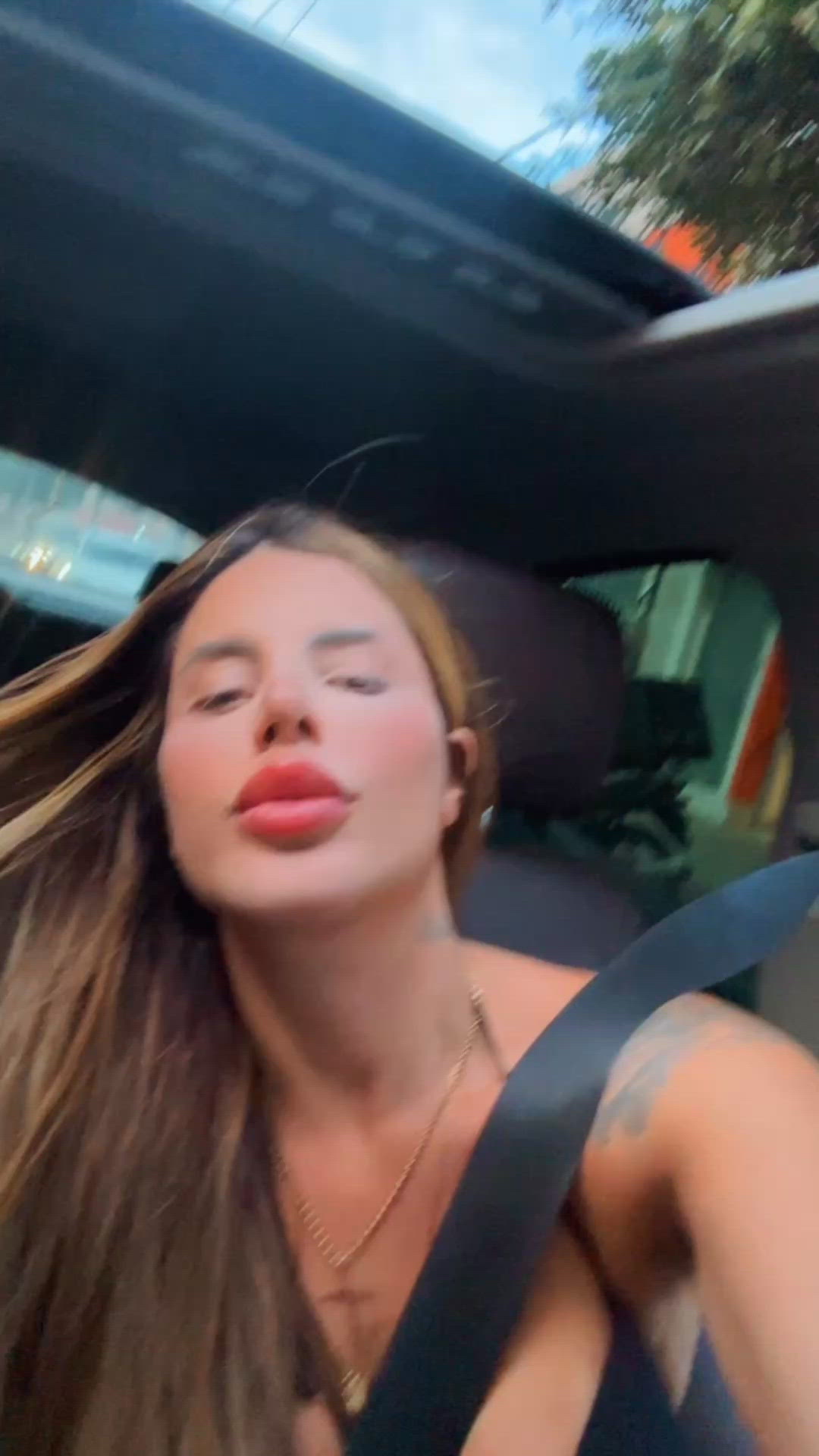 Vídeo Lauren Knoop, Vitória ES - Carioca, atendimento alto padrão - Clique para assistir