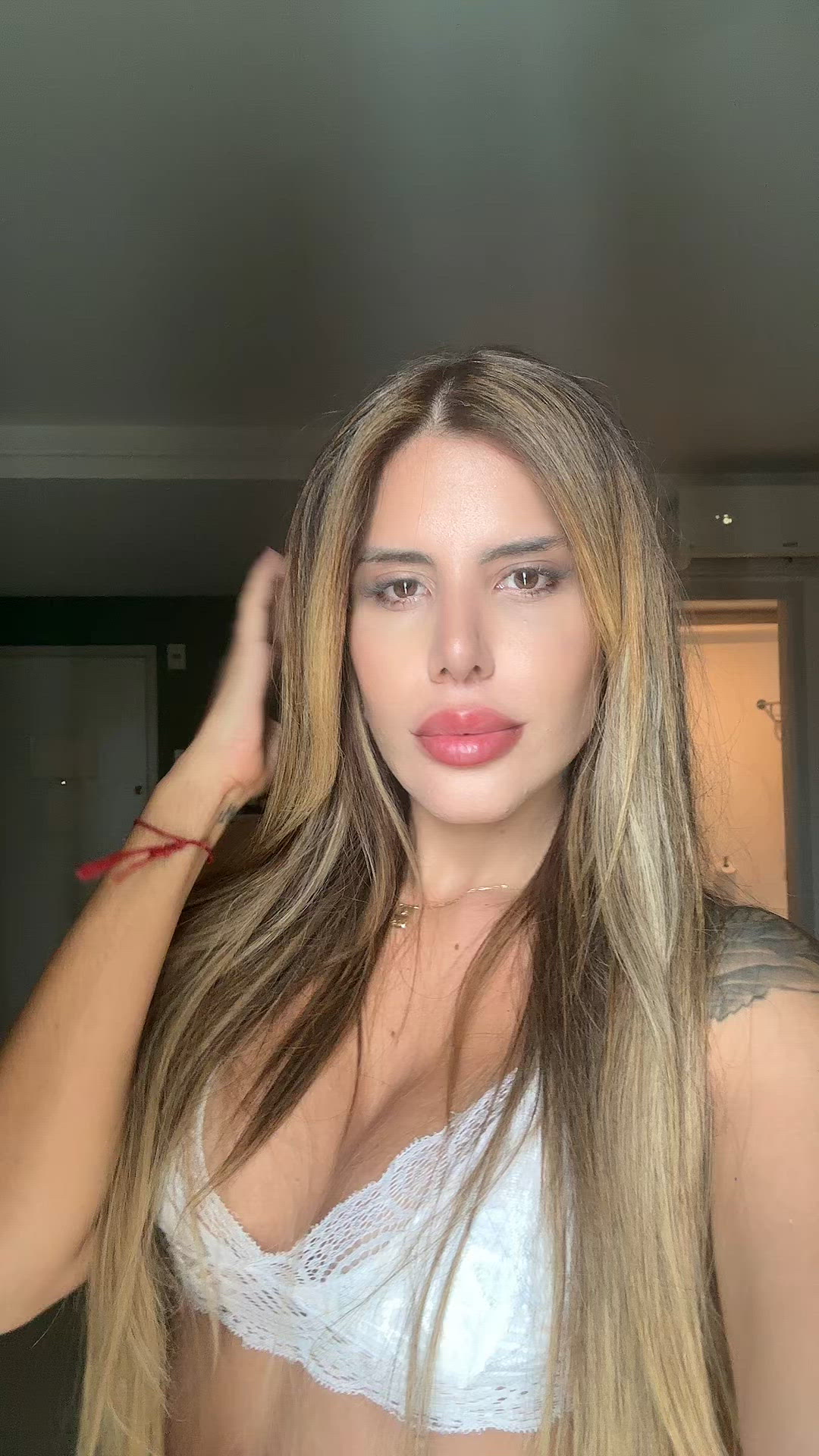 Vídeo Lauren Knoop, Vitória ES - Carioca, atendimento alto padrão - Clique para assistir