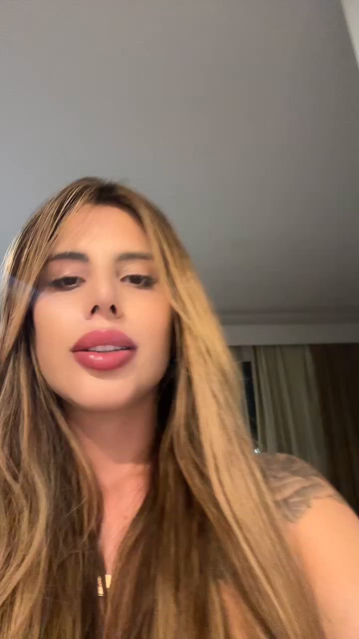 Vídeo Lauren Knoop, Vitória ES - Carioca, atendimento alto padrão - Clique para assistir