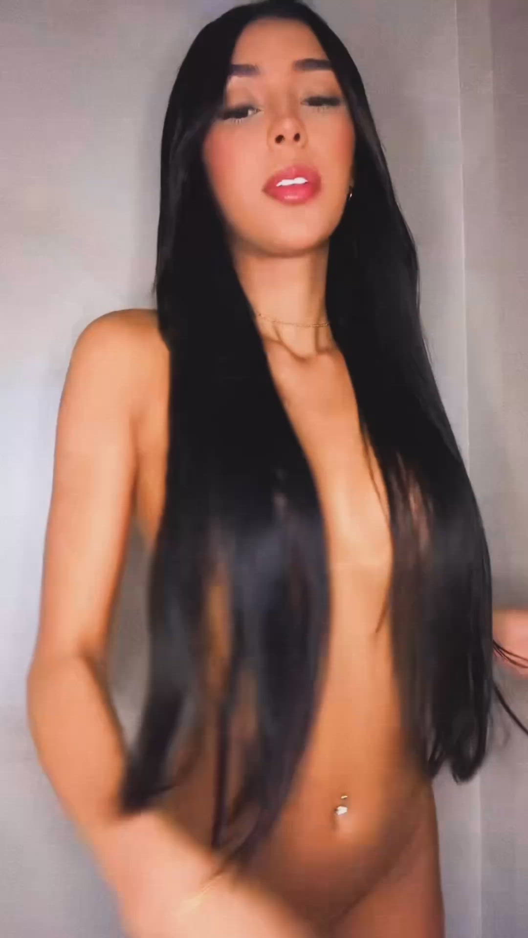 Vídeo Letícia Souza, Vila Velha ES - Ninfeta provocante - Clique para assistir