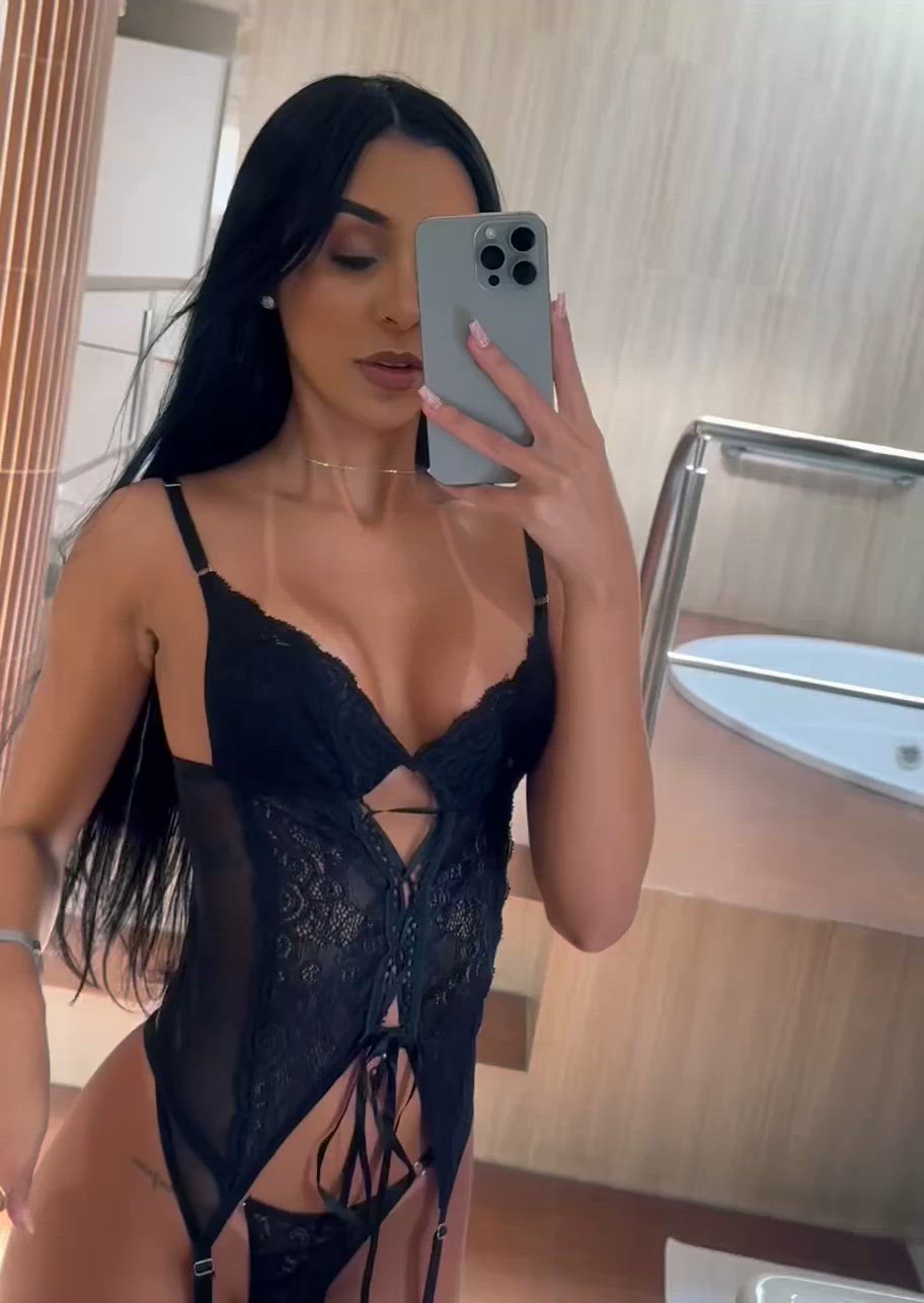 Vídeo Letícia Souza, Vila Velha ES - Ninfeta provocante - Clique para assistir