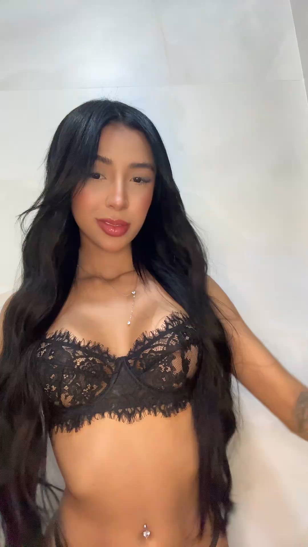 Vídeo Letícia Souza, Vila Velha ES - Ninfeta provocante - Clique para assistir