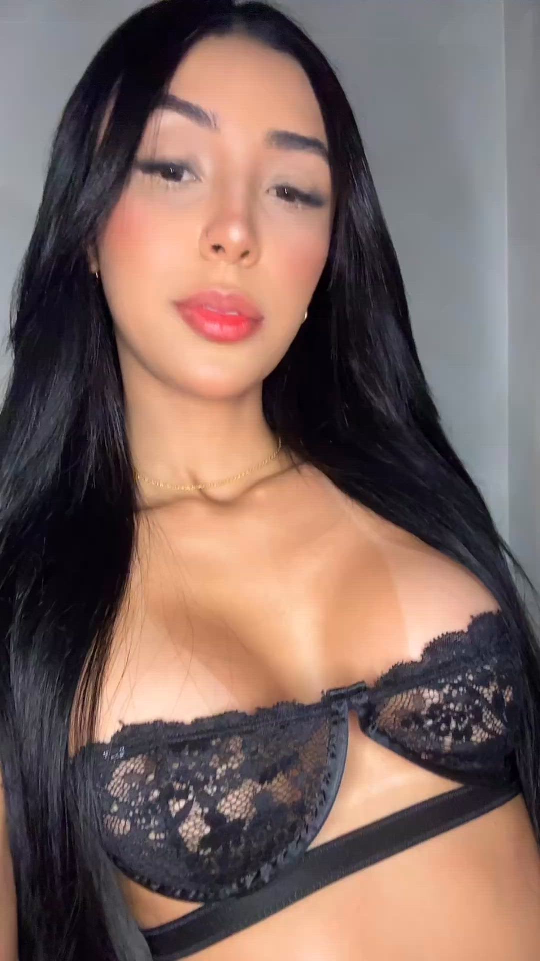 Vídeo Letícia Souza, Vila Velha ES - Ninfeta provocante - Clique para assistir