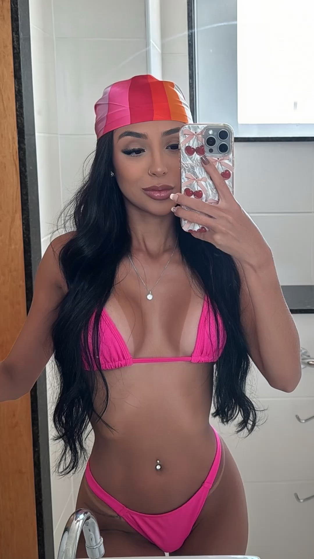 Vídeo Letícia Souza, Vila Velha ES - Ninfeta provocante - Clique para assistir