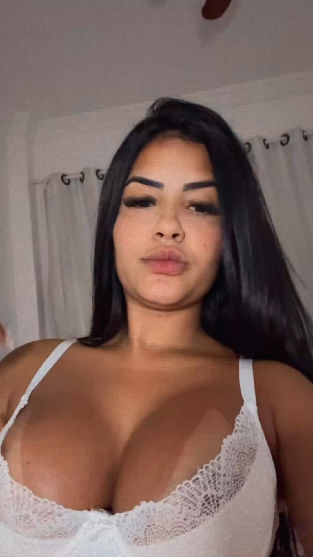 Vídeo Liz Castro, Vitória ES - Morena de luxo - Clique para assistir