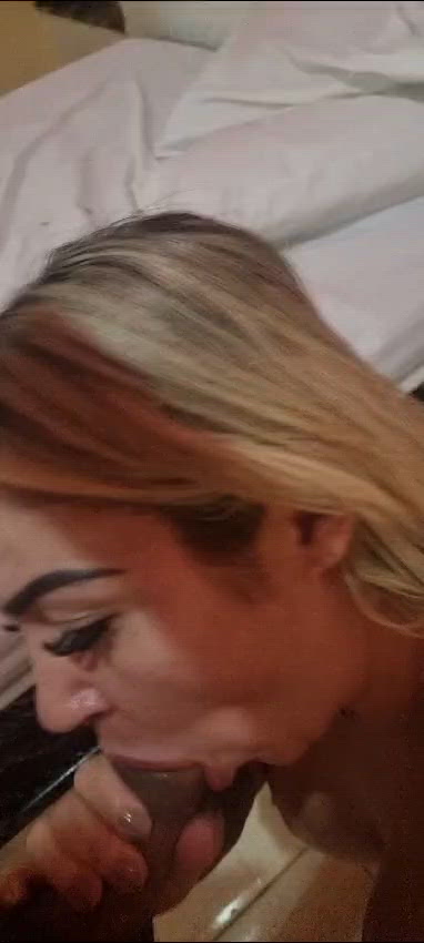 Vídeo Luana Lara, Patrocínio MG - Acompanhante loira, corpão, seios durinhos