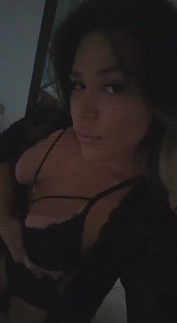 Vídeo Manu Medeiros, Vitória ES - Uma gata de alto nível para homens de bom gosto - Clique para assistir