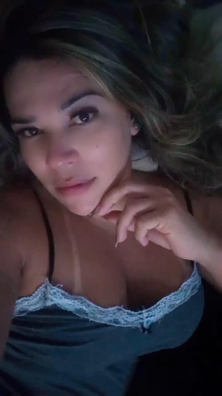 Vídeo Manu Medeiros, Vitória ES - Uma gata de alto nível para homens de bom gosto - Clique para assistir