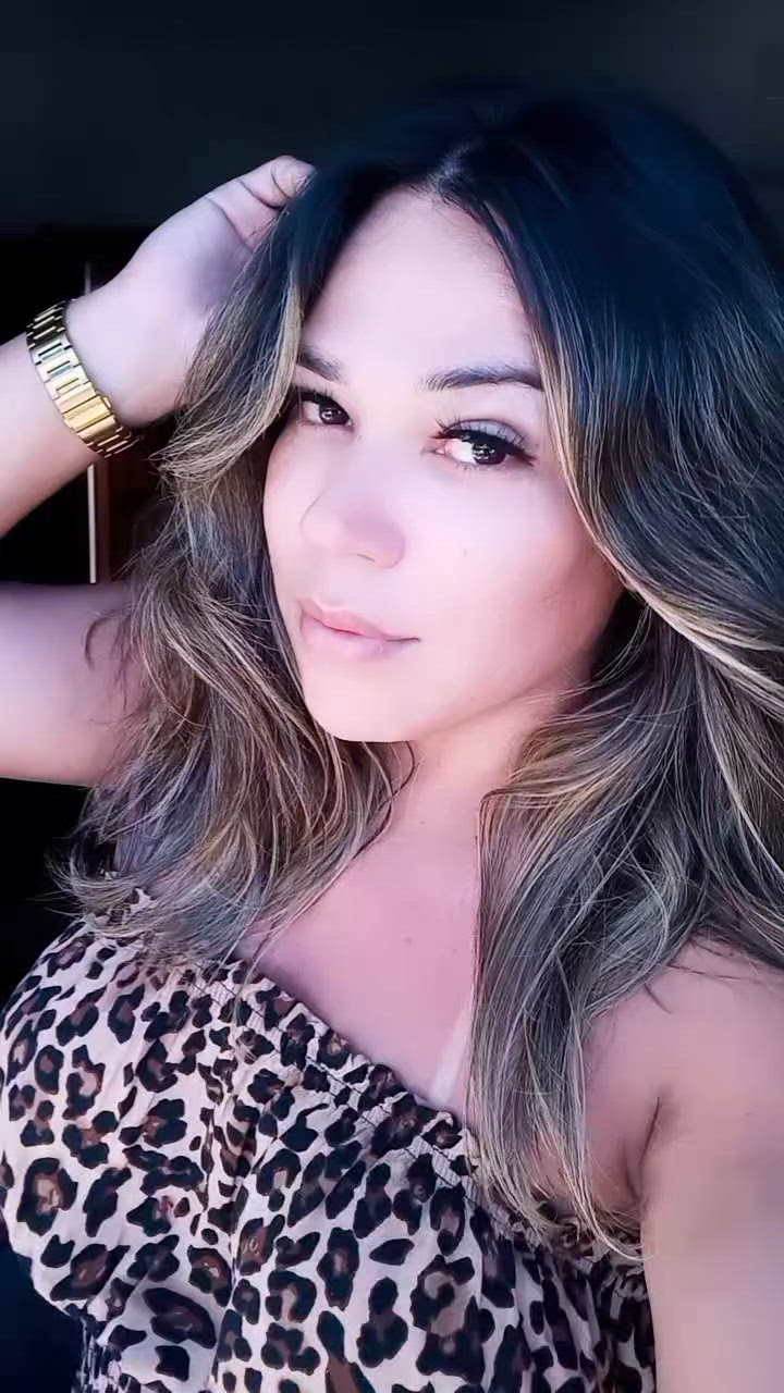 Vídeo Manu Medeiros, Vitória ES - Uma gata de alto nível para homens de bom gosto - Clique para assistir