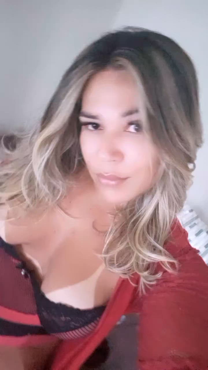 Vídeo Manu Medeiros, Vitória ES - Uma gata de alto nível para homens de bom gosto - Clique para assistir