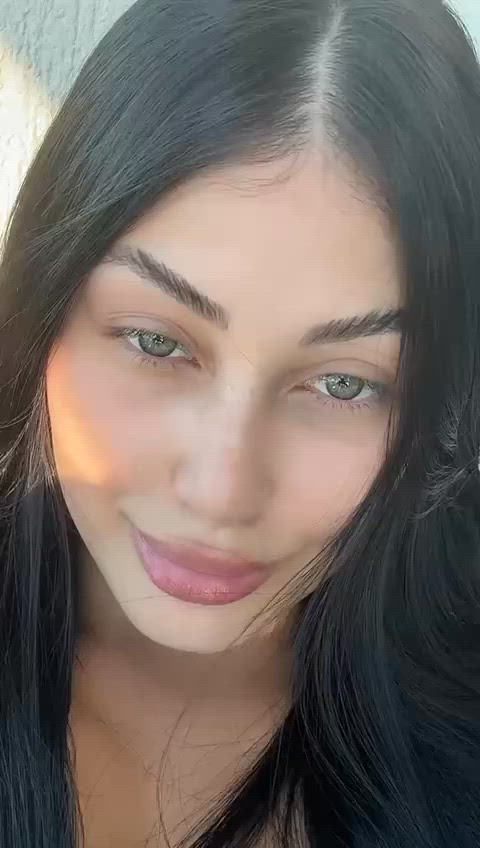 Vídeo Megan, Belo Horizonte MG - Ninfetinha
