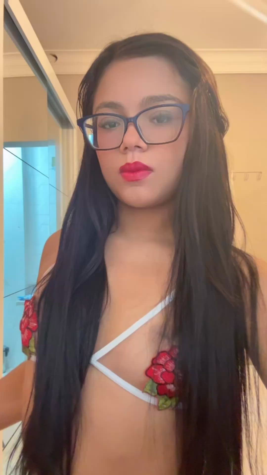 Vídeo Mia, Vila Velha ES - A ninfeta dos seus sonhos