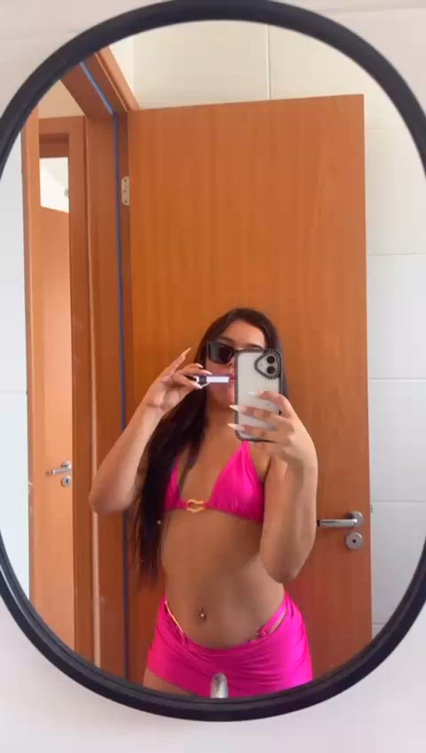 Vídeo Mia, Vila Velha ES - A ninfeta dos seus sonhos - Clique para assistir