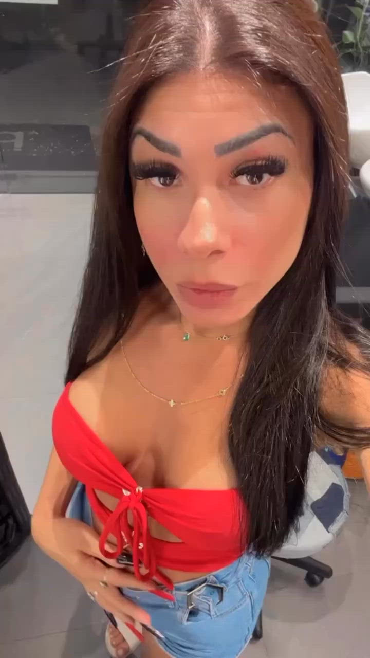 Vídeo Myrella Bela, Vitória ES - Professora de iniciantes - Clique para assistir