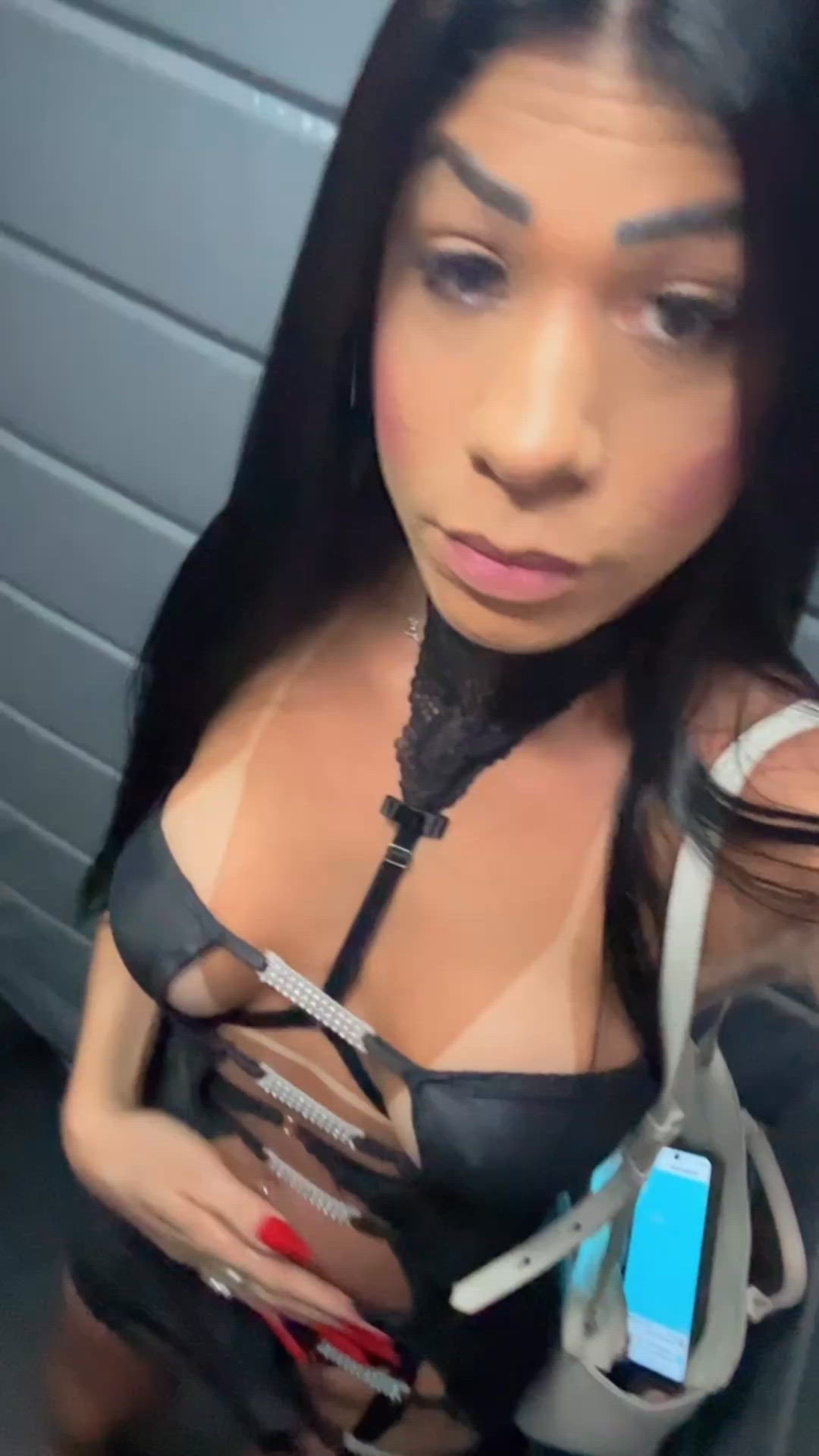 Vídeo Myrella Bela, Guarapari ES - Professora de iniciantes - Clique para assistir